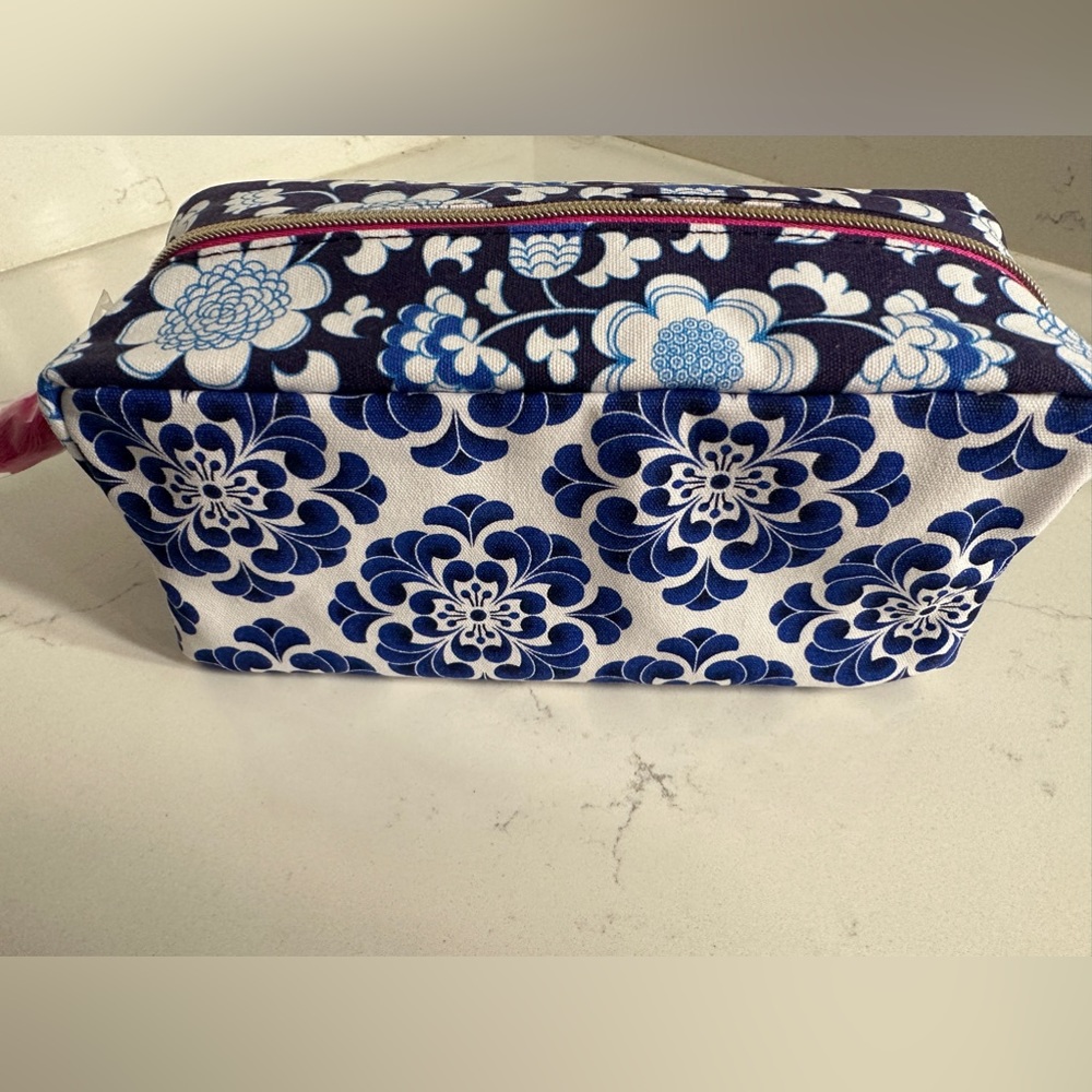 Estée Lauder Make-up Bag